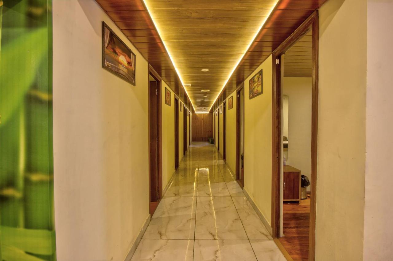 Hotel Ibex Манали Экстерьер фото