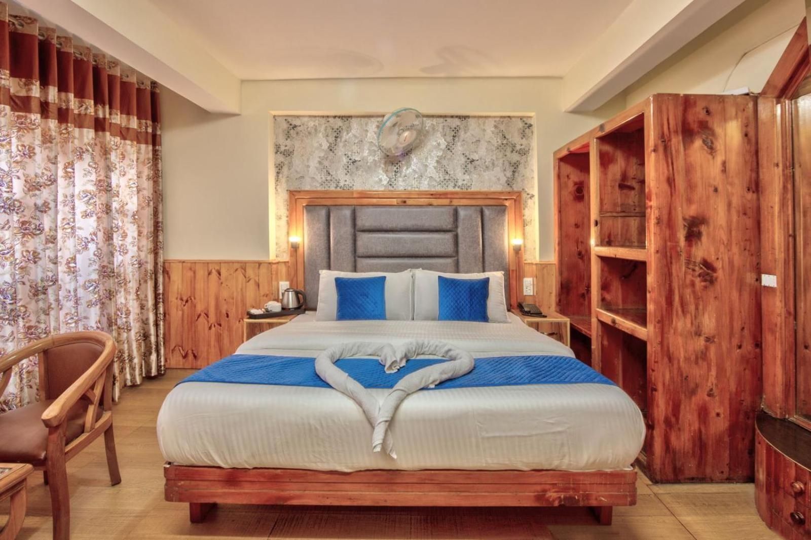 Hotel Ibex Манали Экстерьер фото