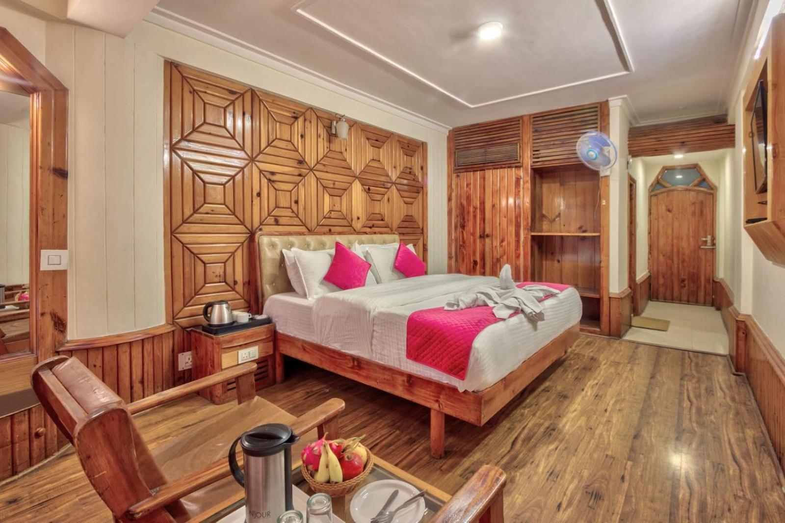Hotel Ibex Манали Экстерьер фото